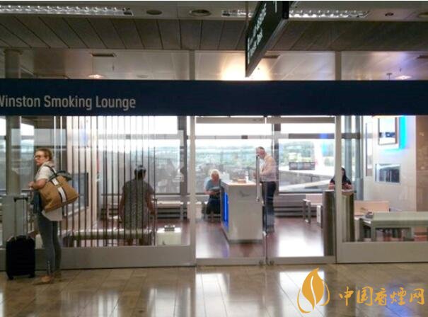 另外,有吸烟室的还有杭州萧山国际机场,机场提供6个吸烟室,国际航站楼