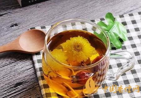 戒烟喝蜂蜜有用吗 蜂蜜对于戒烟的几点好处分析!