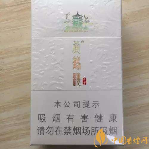 很多人喜欢用白色包装的黄鹤楼,而白盒黄鹤楼香烟占大多数,那么白盒子
