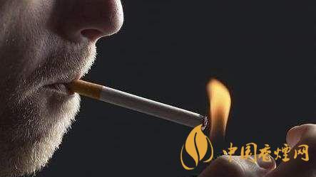 抽烟的坏习惯 你中了几个？