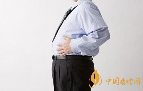 喝酒为什么会有啤酒肚 啤酒肚居然是这样形成的