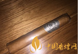 Davidoff Zino Platinum Shorty雪茄口感测评