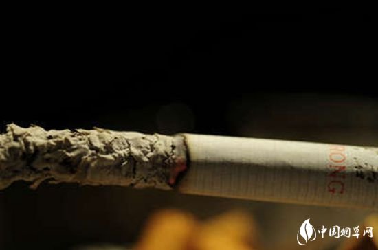 吸二手烟的危害有哪些 长期吸二手烟的危害不可忽视
