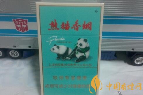 [大熊猫]大熊猫(硬经典)价格表图 大熊猫香烟价格100元/包