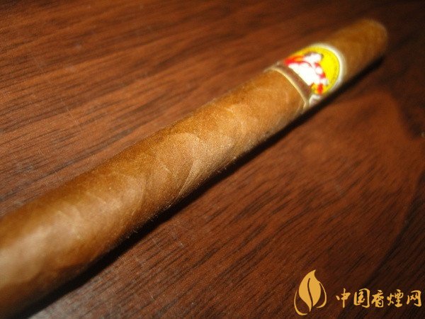 古巴雪茄烟古巴荣耀4号雪茄好抽吗 品味经典勋章古巴荣耀雪茄