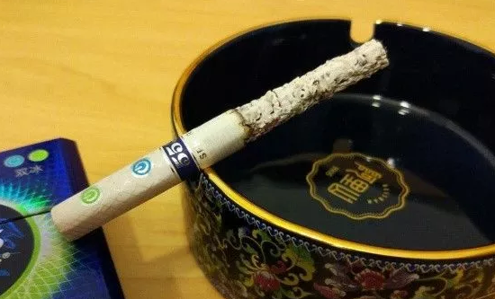 555香烟哪种好抽 555香烟双冰清凉爆珠清新爽口