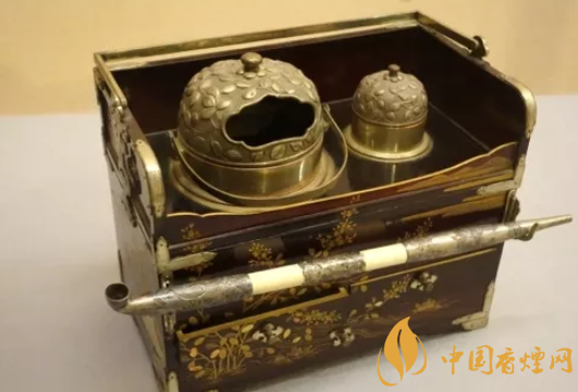 烟草盆是什么 最具有吸烟仪式的日本烟草盆
