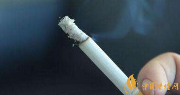 新手抽烟怎么过肺 抽烟的注意事项