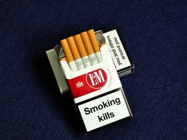 葡萄牙红色lm香烟多少钱一包 葡萄牙L&amp;M香烟价格13元/包