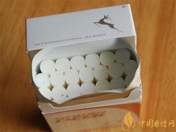 白盒金鹿香烟价格表图 白盒硬13mg出口金鹿多少钱(5元/包)