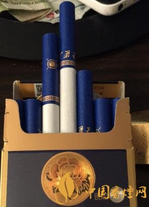 国内首款高档深蓝色香烟 芙蓉王蓝价格及口感分析