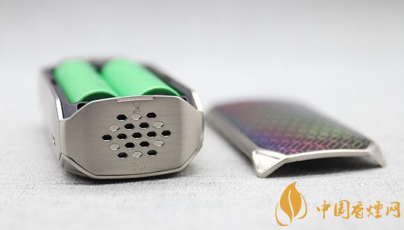  克莱鹏电子烟Smoant NaBoo套装评测——随音舞动黑科技