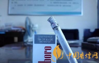 韩国硬红万香烟口感分析及包装欣赏