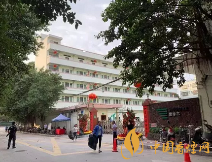 为了揭秘电子烟成长史 记者暗访全球最大电子烟生产地